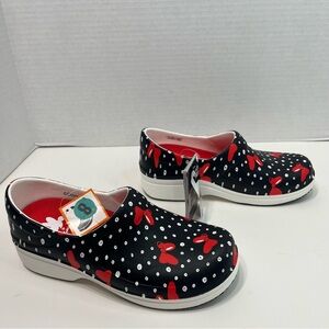 CROCS Disney Minnie Mouse Neria Pro II Clogs Slip Resistant Work Shoes Clog NWT